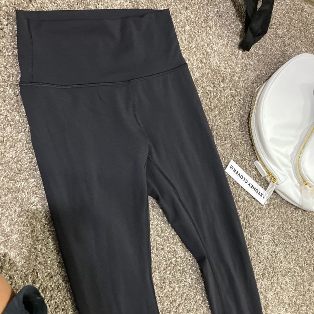 Black Lululemon Wunder Unders